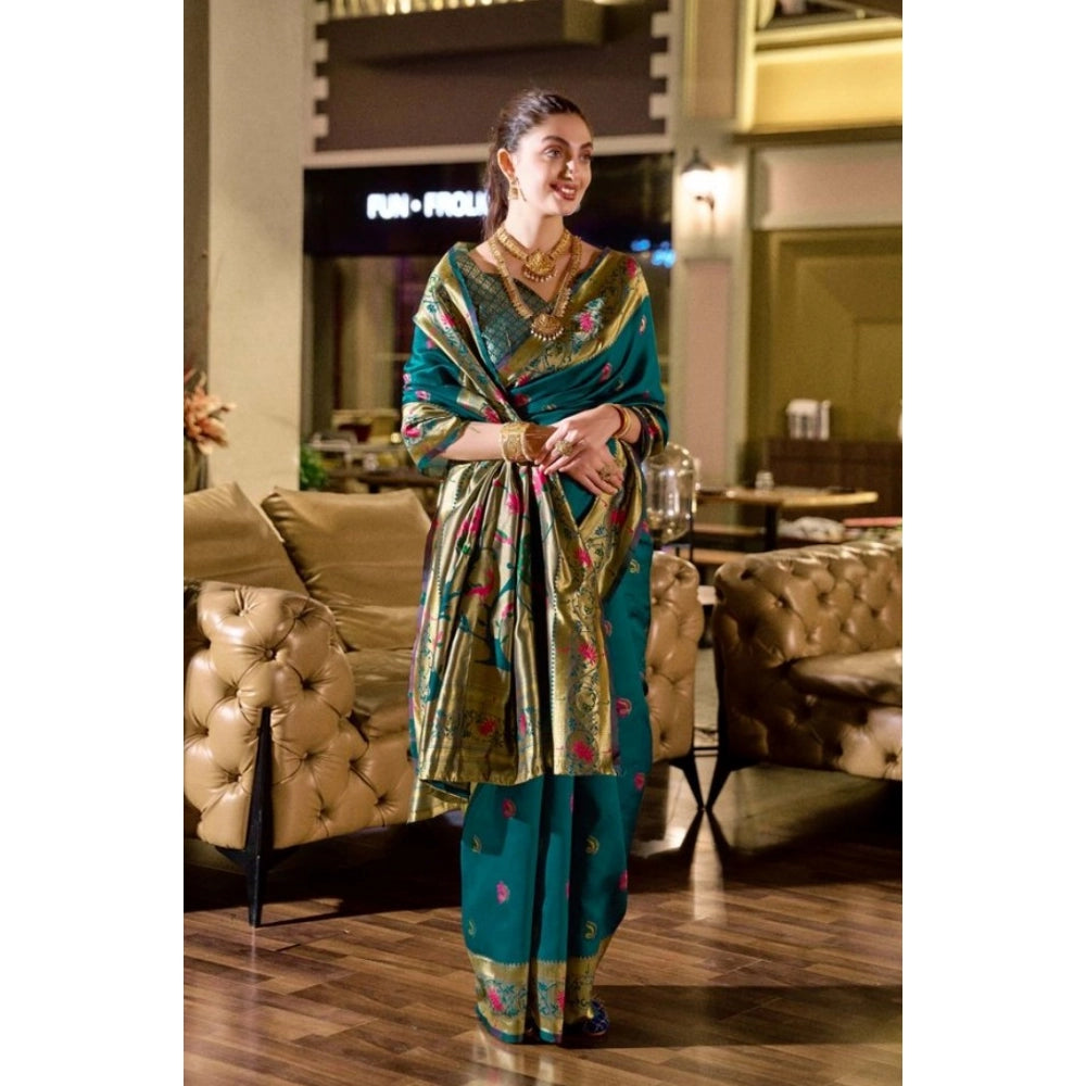 Stylish Women's Silk Blend Zari Woven Saree With Blouse Piece