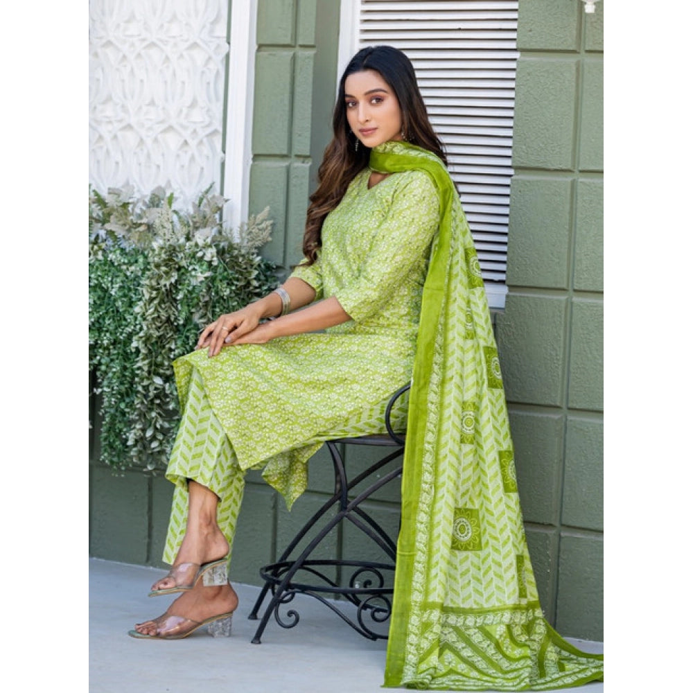 Voguish Women's Cotton Blend Printed Kurti With Pant Dupatta Set