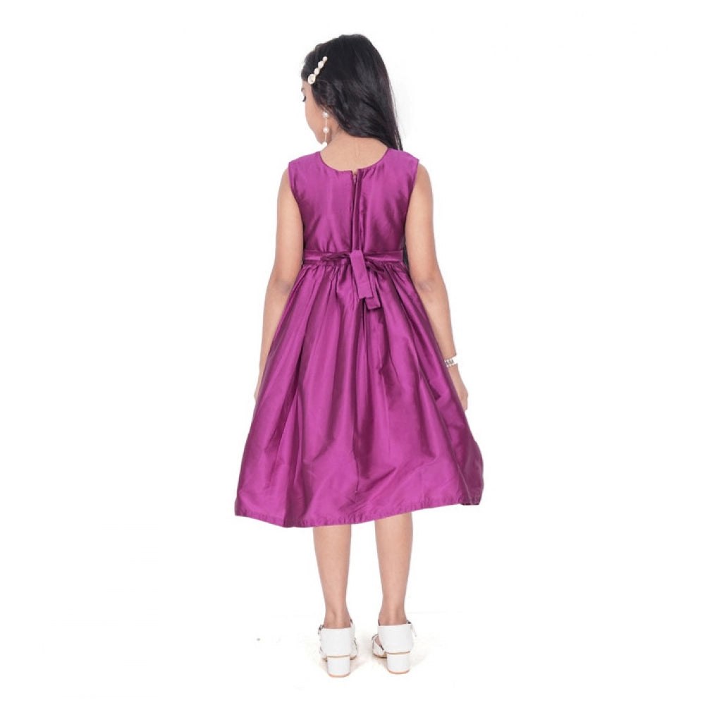 Urbane Girl's Taffeta Silk Soild Sleeve Less Round Neck Dress