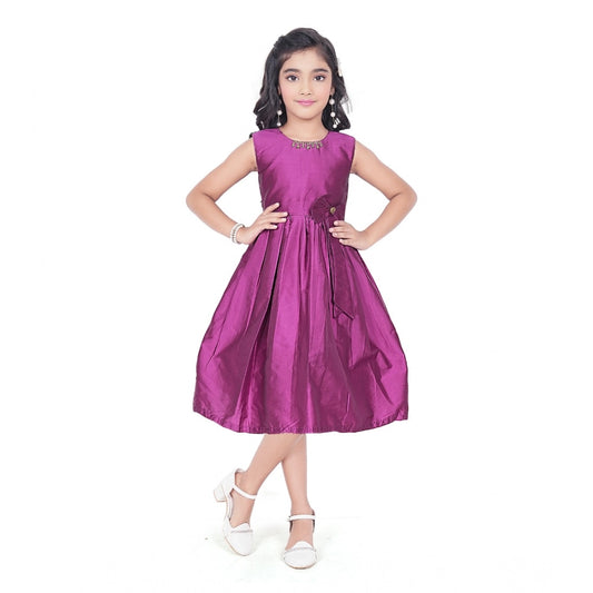 Urbane Girl's Taffeta Silk Soild Sleeve Less Round Neck Dress
