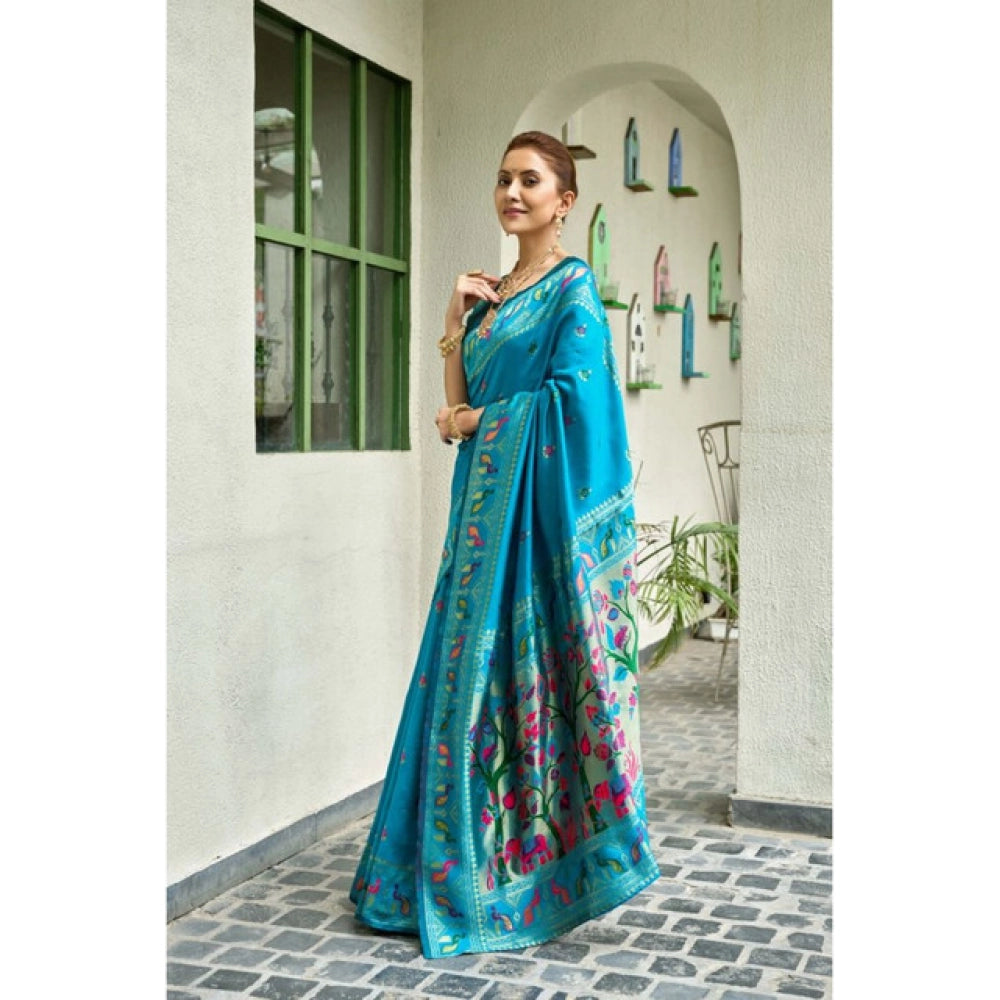 Fashionable Women's Silk Blend Woven Saree With Blouse Piece