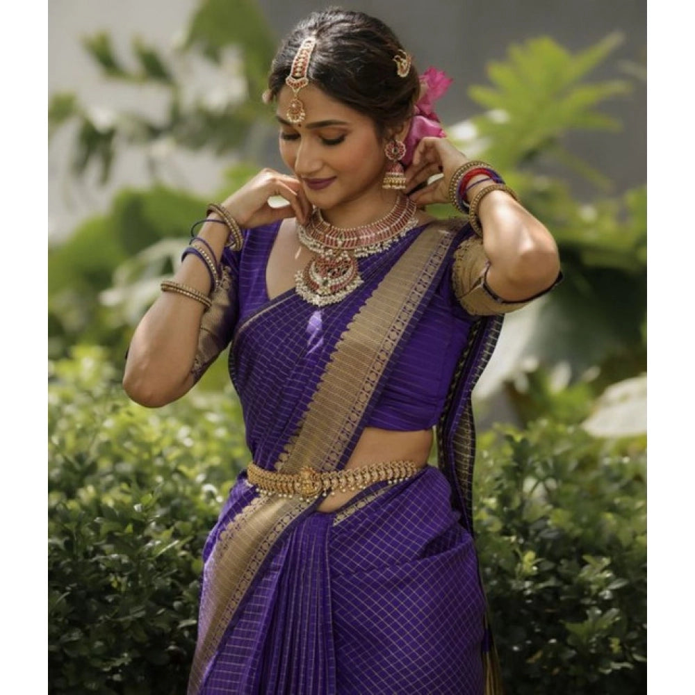 Delicate Women's Banarasi Silk Printed Saree With Blouse Piece