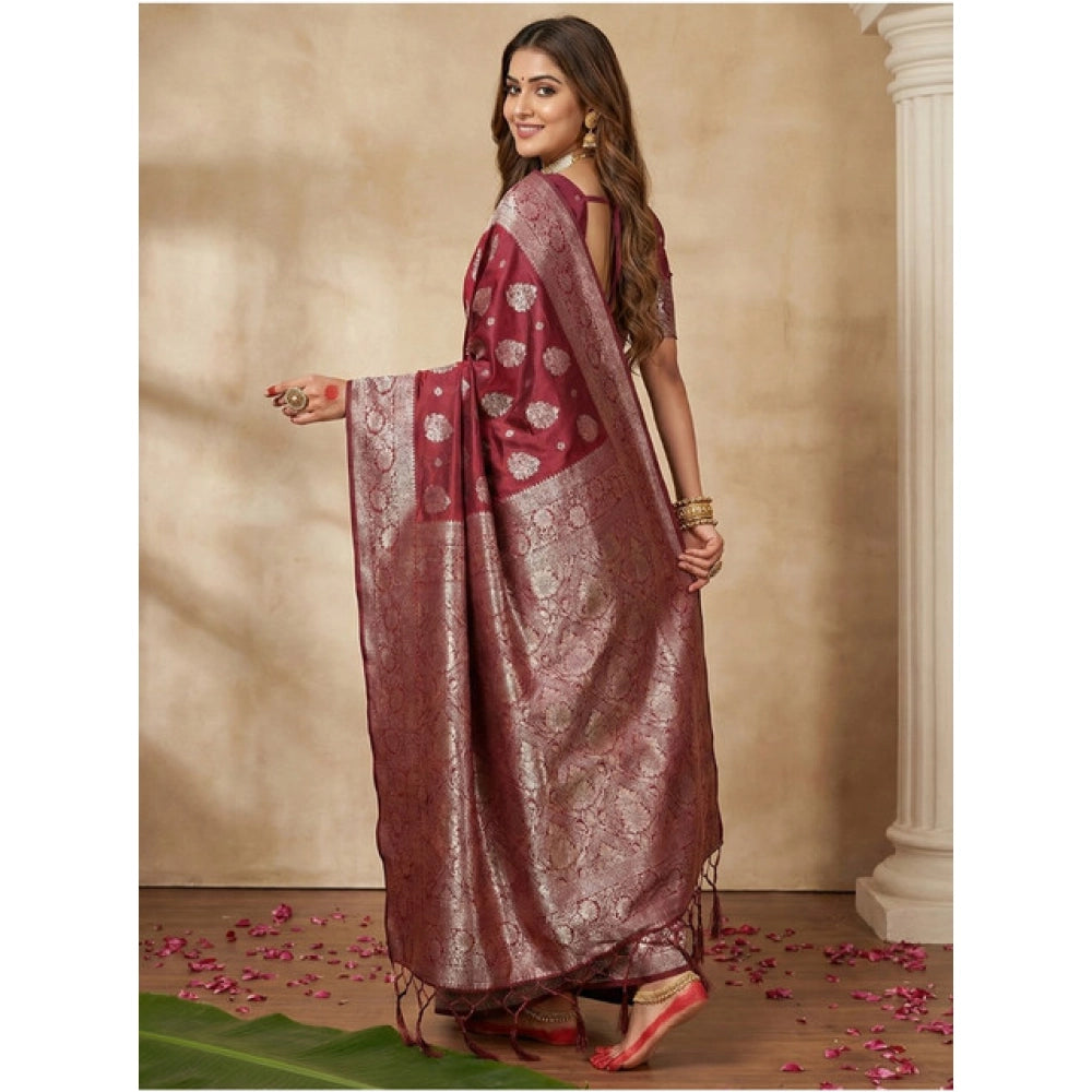 Attractive Women's Silk Blend Printed Saree With Blouse Piece