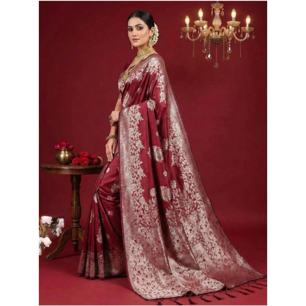 Attractive Women's Silk Blend Printed Saree With Blouse Piece