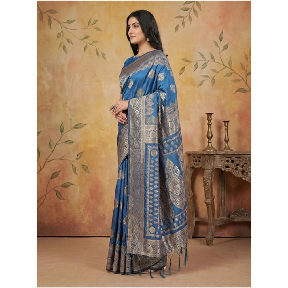 Stunning Women's Silk Blend Printed Saree With Blouse Piece