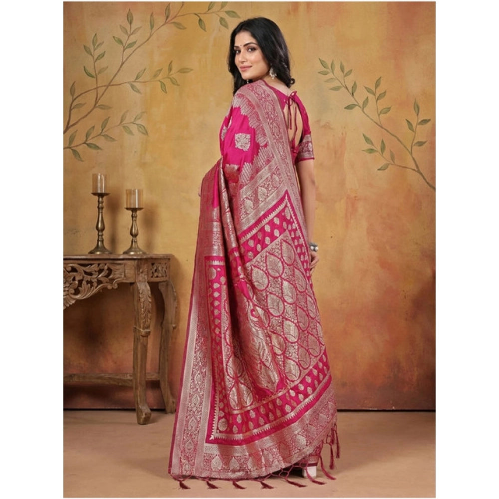 Stunning Women's Silk Blend Printed Saree With Blouse Piece