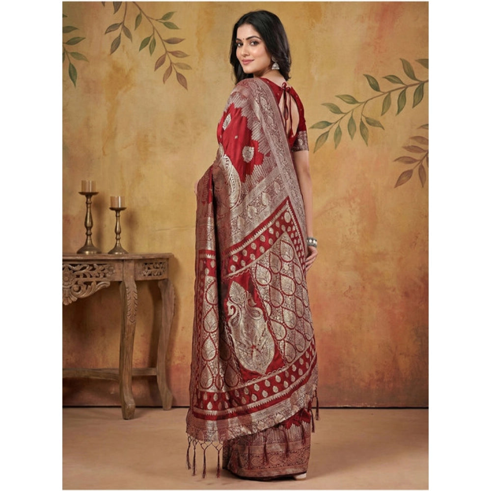 Stunning Women's Silk Blend Printed Saree With Blouse Piece