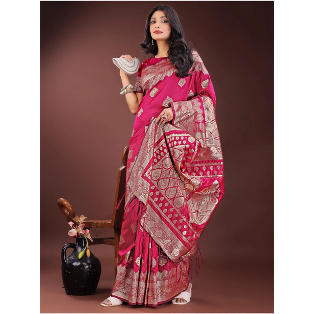 Adorable Women's Silk Printed Saree With Blouse Piece