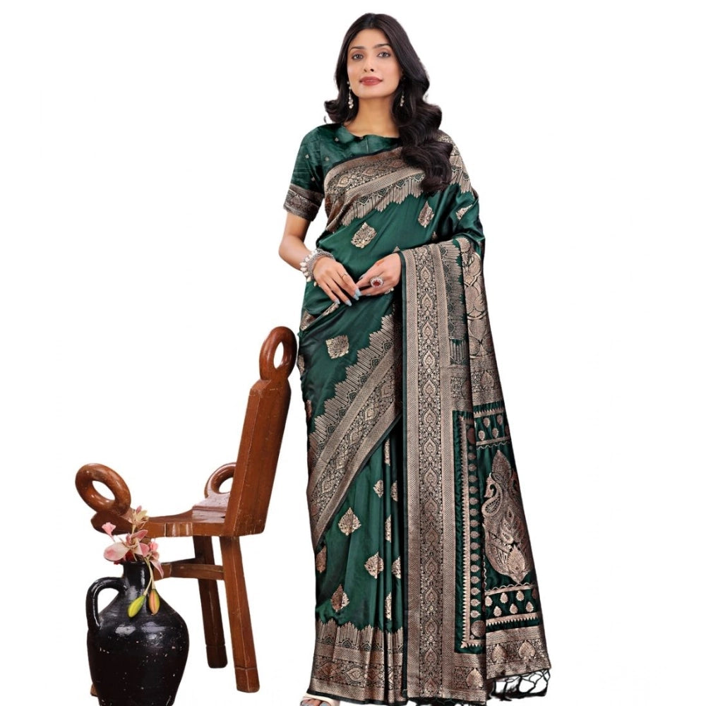 Adorable Women's Silk Printed Saree With Blouse Piece