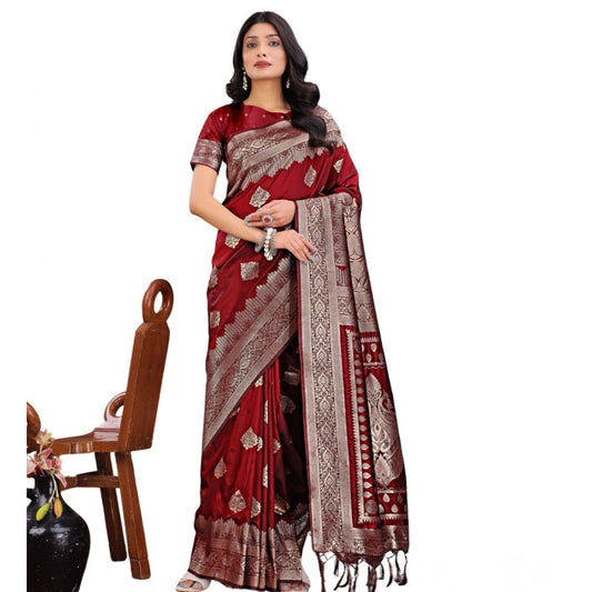 Adorable Women's Silk Printed Saree With Blouse Piece
