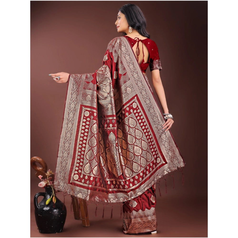 Adorable Women's Silk Printed Saree With Blouse Piece