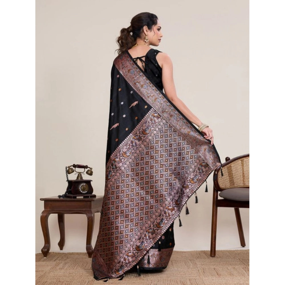 Fabulous Women's Jacquard Woven Saree With Blouse Piece