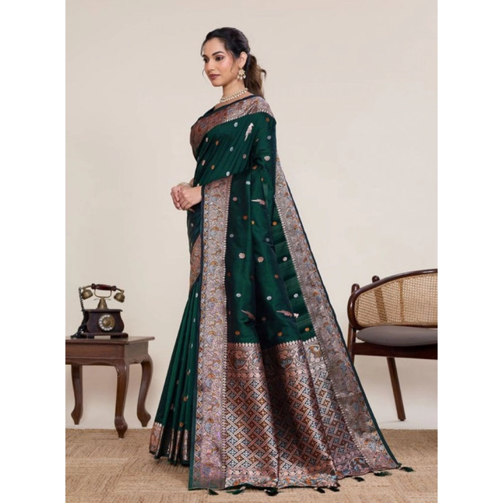 Fabulous Women's Jacquard Woven Saree With Blouse Piece