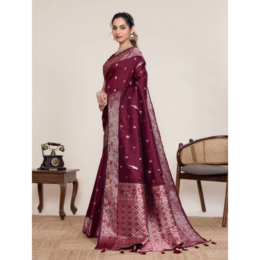 Fabulous Women's Jacquard Woven Saree With Blouse Piece