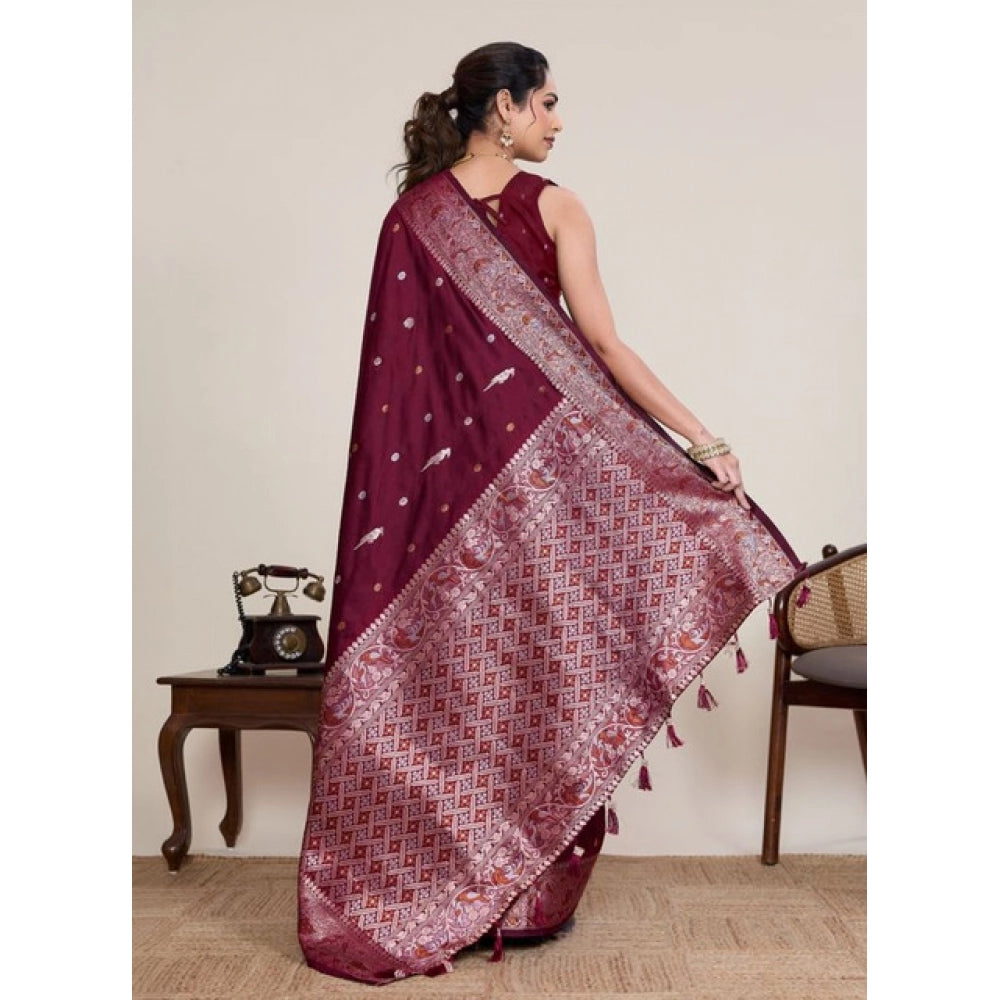 Fabulous Women's Jacquard Woven Saree With Blouse Piece