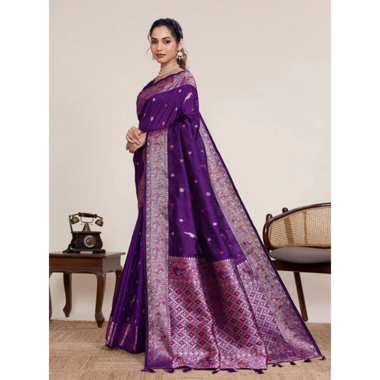 Fabulous Women's Jacquard Woven Saree With Blouse Piece