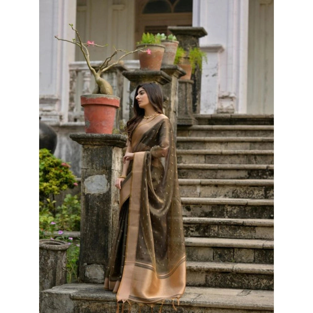 Casual Women's Silk Blend Butti Pattern Saree With Blouse Piece