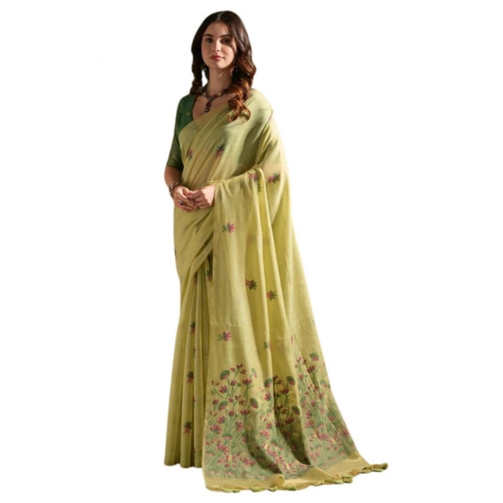 Superb Women's Blended Cotton Floral Saree With Blouse Piece