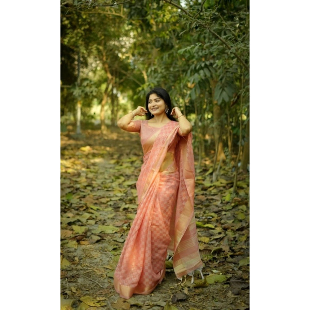 Astonishing Women's Silk Blend Checked Saree With Blouse Piece