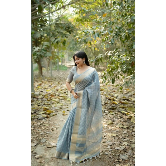 Astonishing Women's Silk Blend Checked Saree With Blouse Piece