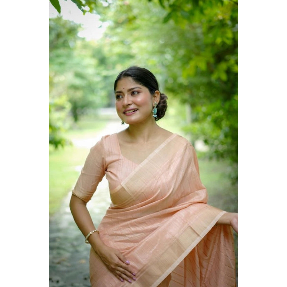 Facinating Women's Faux Banarasi Lining Pattern Saree With Blouse Piece
