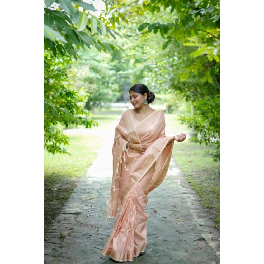 Facinating Women's Faux Banarasi Lining Pattern Saree With Blouse Piece