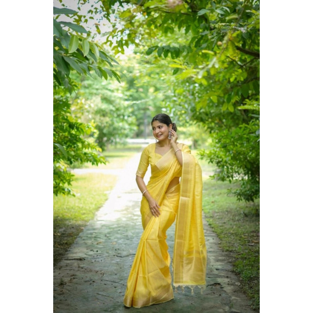 Facinating Women's Faux Banarasi Lining Pattern Saree With Blouse Piece