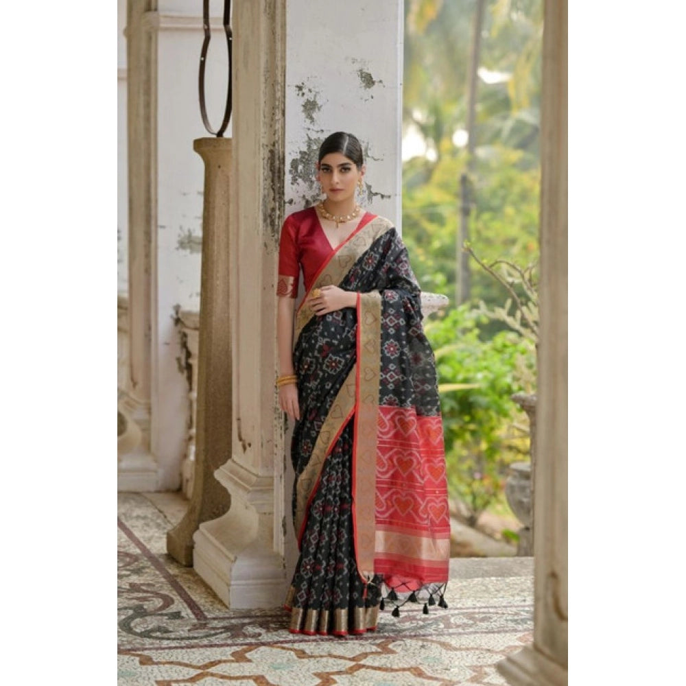Fabulous Women's Silk Blend Ethnic Ikat Pattern Saree With Blouse Piece