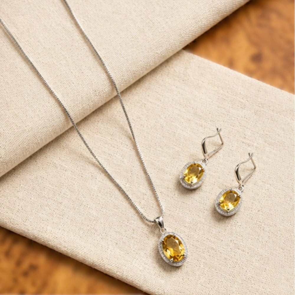 Classy Women's Brass Silver Plated Pendant Set