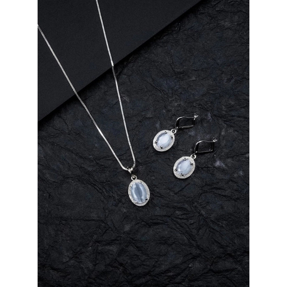 Classy Women's Brass Silver Plated Pendant Set