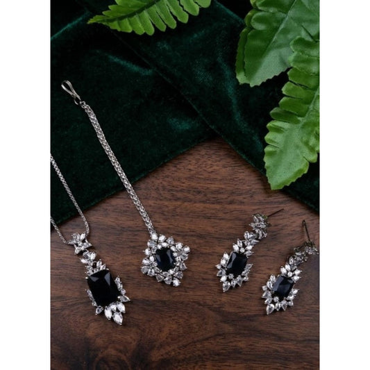 Beautiful Women's Brass Silver Plated Pendant Set