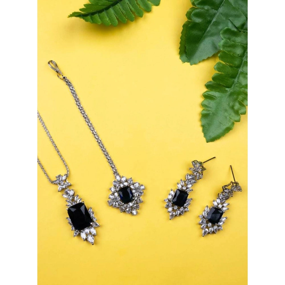 Beautiful Women's Brass Silver Plated Pendant Set