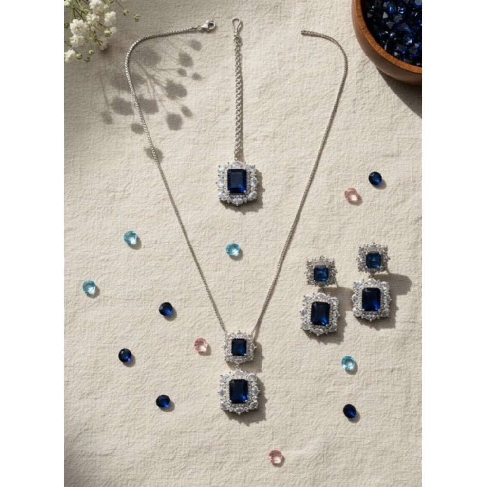 Stylish Women's Brass Silver Plated Pendant Set