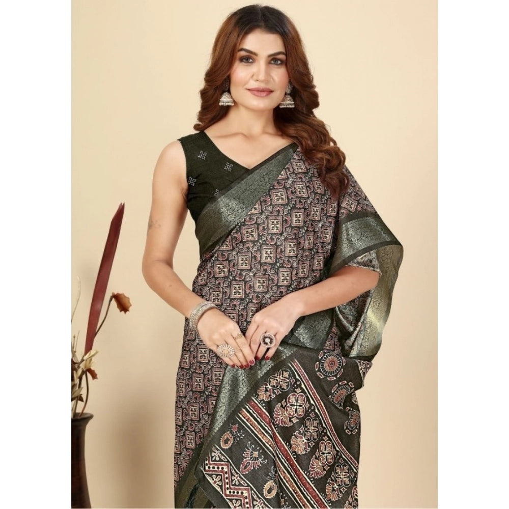Ravishing Women's Cotton Blend Printed Saree With Blouse Piece