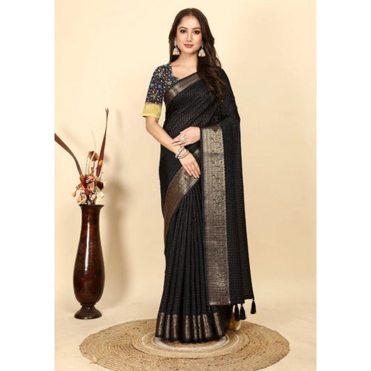 Voguish Women's Cotton Blend Checkered Saree With Blouse Piece