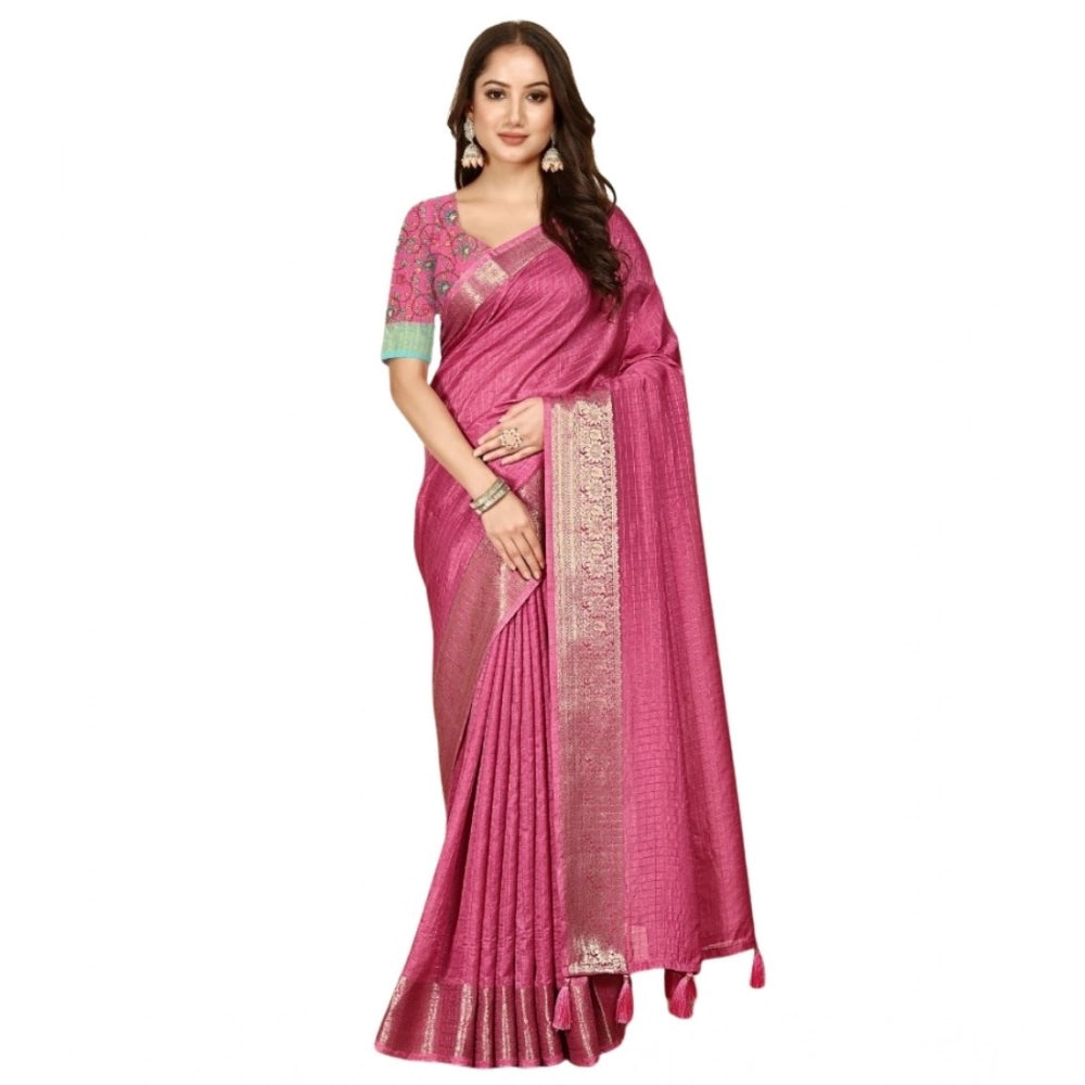 Voguish Women's Cotton Blend Checkered Saree With Blouse Piece