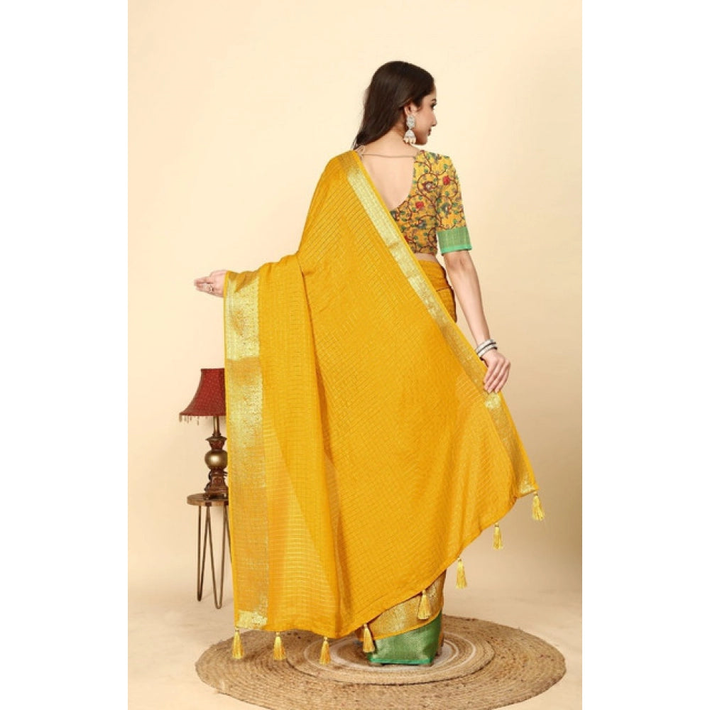 Voguish Women's Cotton Blend Checkered Saree With Blouse Piece
