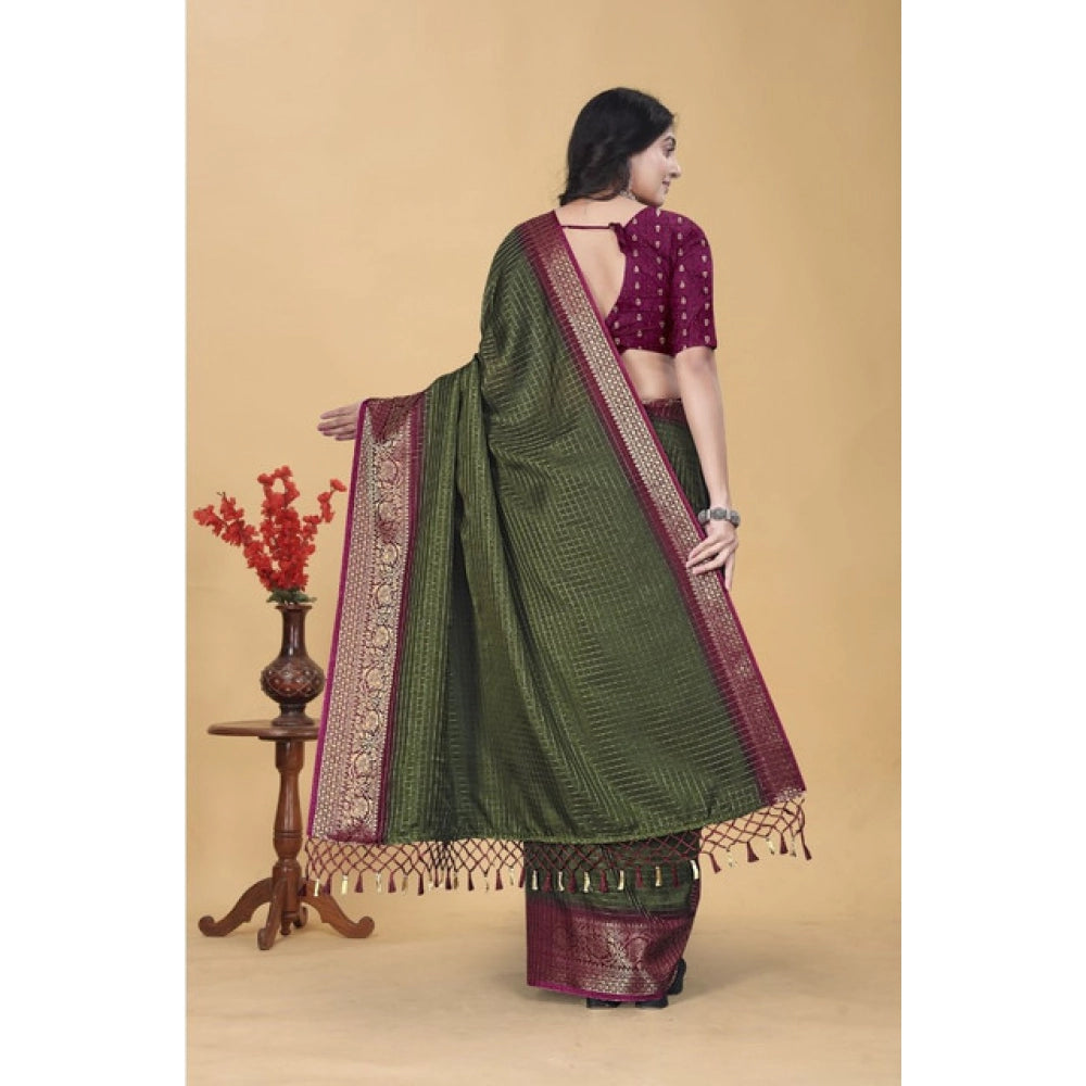Embellished Women's Cotton Blend Checkered Saree With Blouse Piece