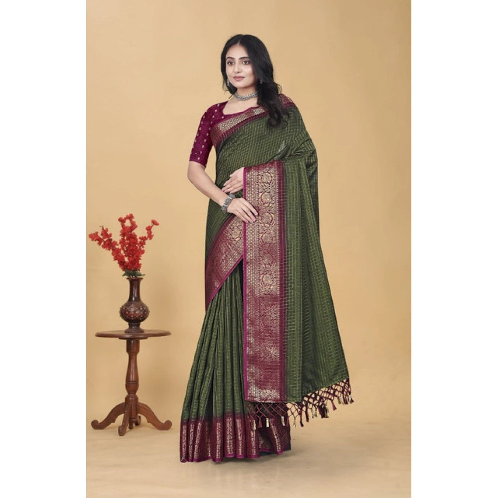 Embellished Women's Cotton Blend Checkered Saree With Blouse Piece