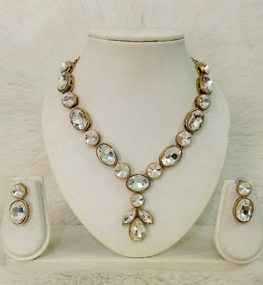 Alloy Kundan Necklace set with Earring (Oval)