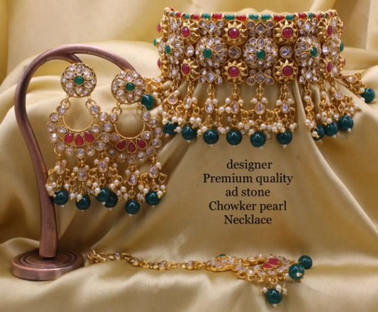 Gracious Alloy Choker Jewellery Set
