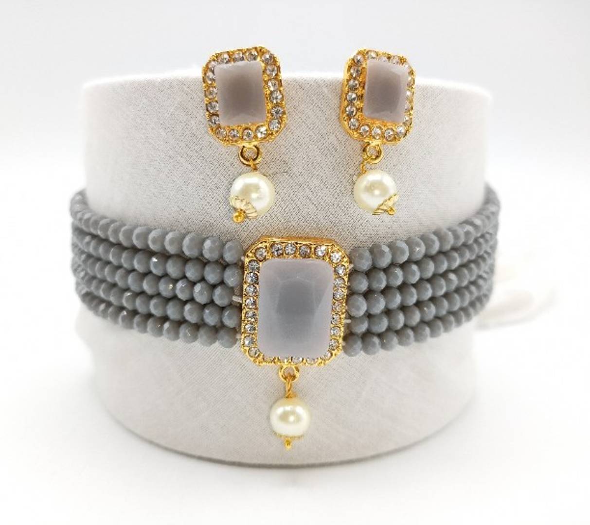 Trendy Stone and Pearl Work Choker Jewellery Set