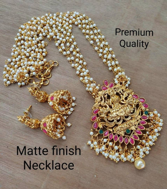 Traditional Alloy Gold Plated Jewellery Set