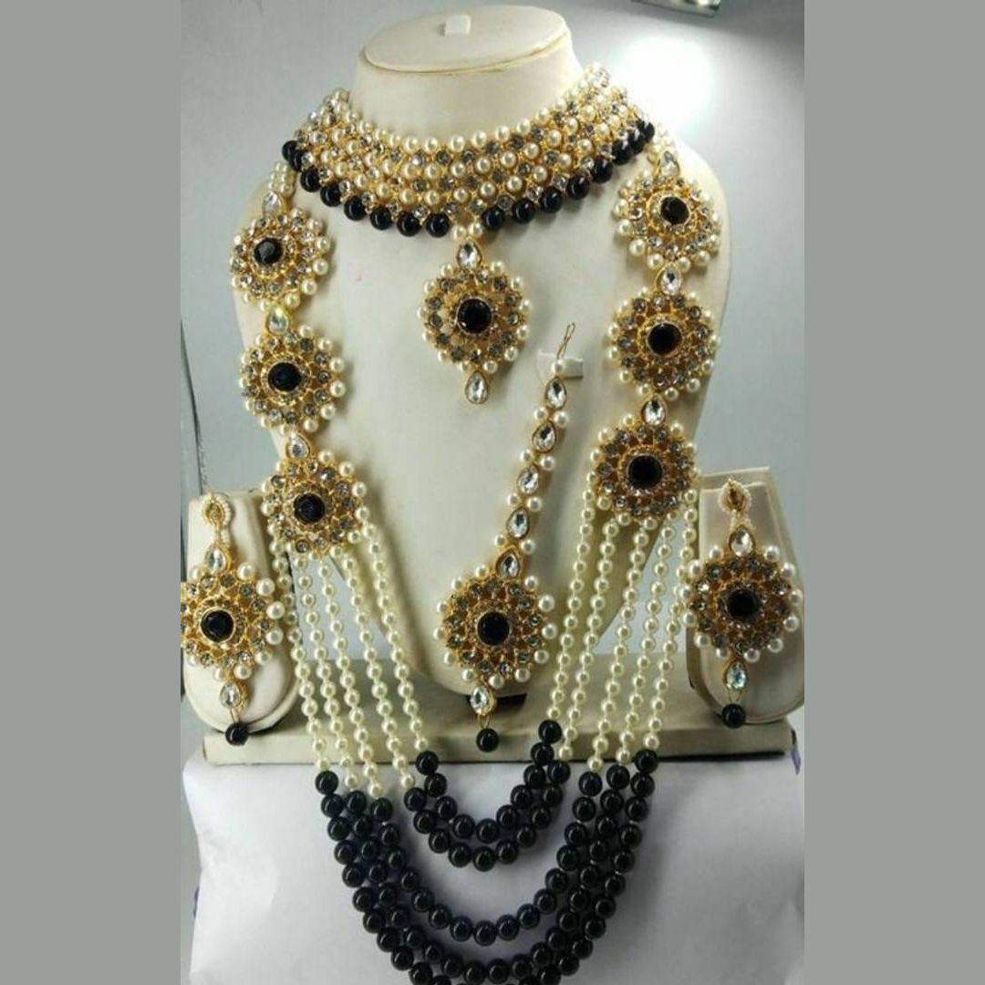 Trendy Alloy Patwa Jewellery Set
