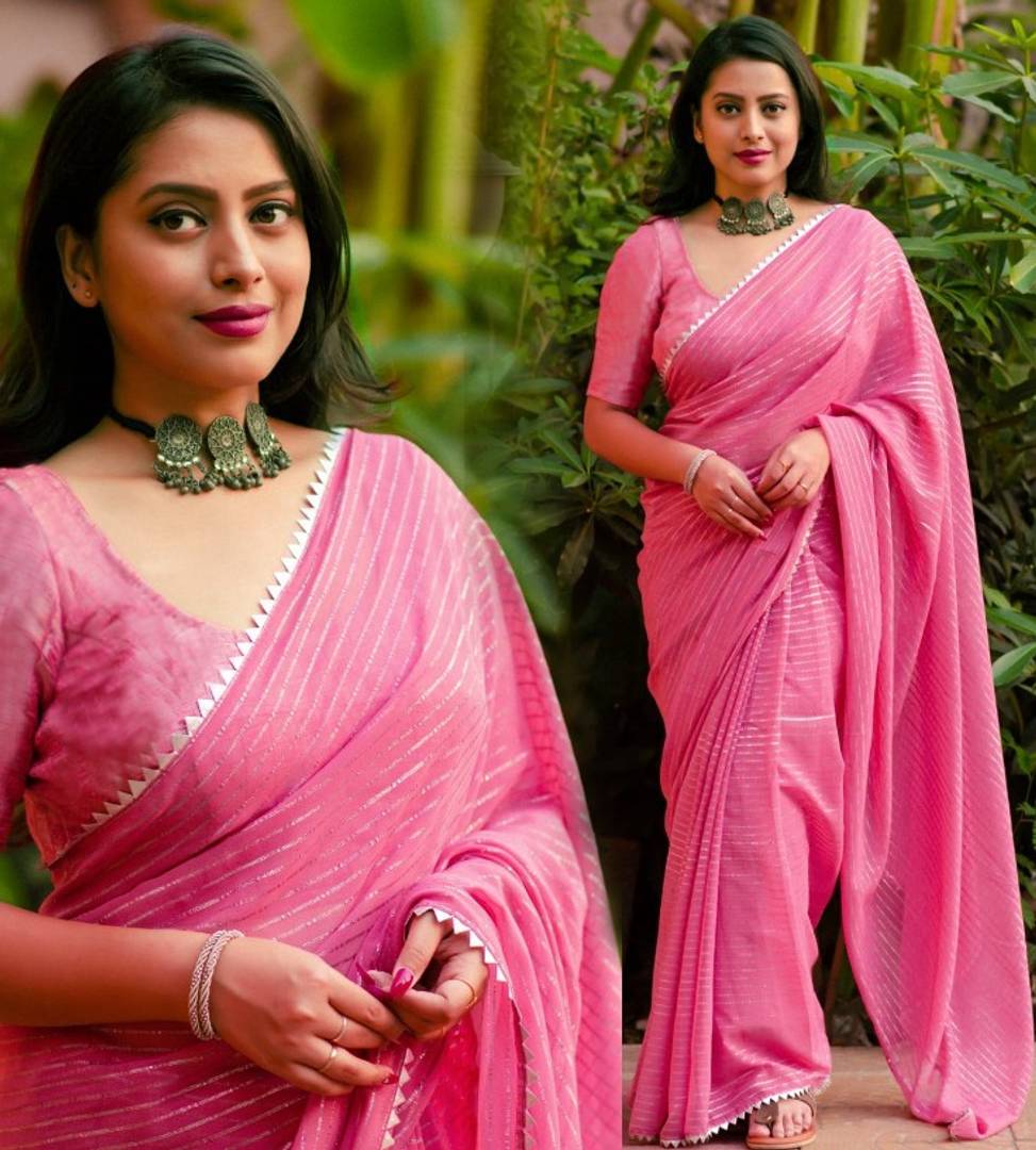 Glamorous Georgette Saree With Blouse Piece